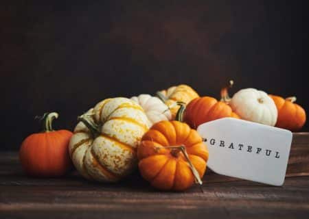 Fall decor with a "grateful" tag